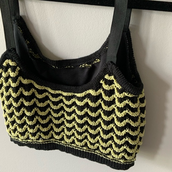 Black & Yellow Crop Top - Picture 11 of 14